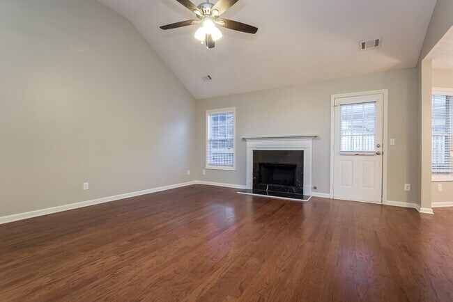 Foto del edificio - 865 Chatham Park Dr SW