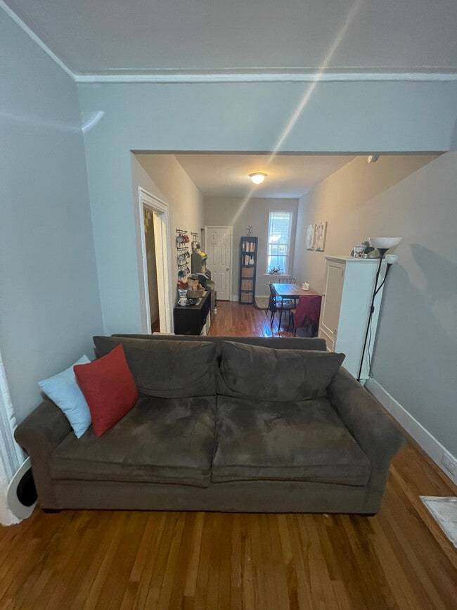 Building Photo - 910 N 29th St