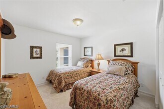 Building Photo - 866 Carrick Bend Cir