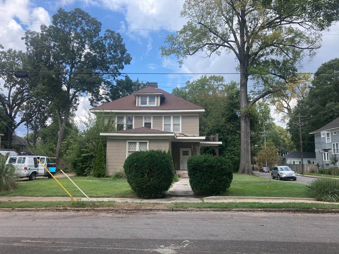 Primary Photo - 1980 Cowden Ave