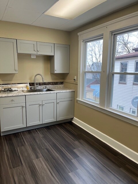 Building Photo - 4014 Brooklyn Ave