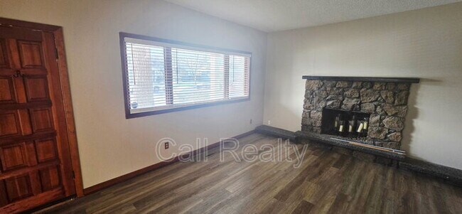 Foto del edificio - 714 W Kiernan Ave