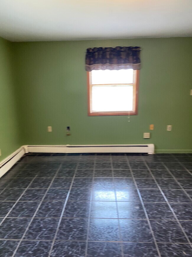 Foto del edificio - 5940 N Burdick St