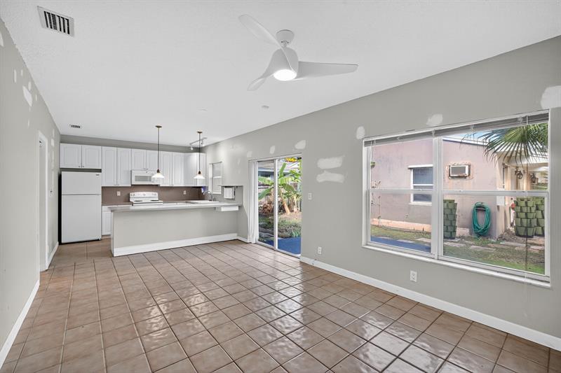 Foto principal - 625 NE 10th Ave