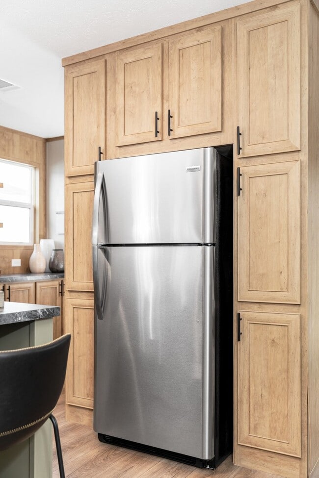 Building Photo - Bluewood Ranch