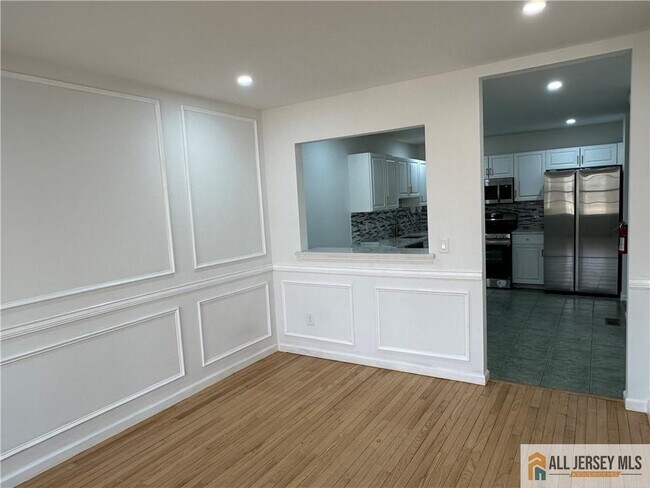 Foto del edificio - 352 Bowler Ct