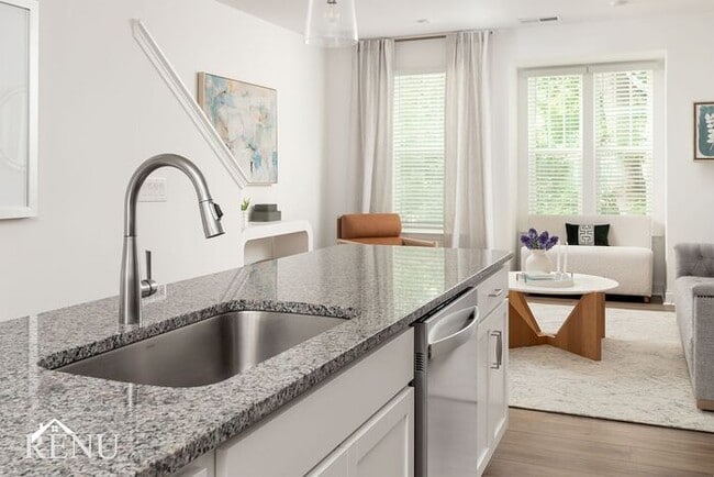 Building Photo - 336 McCrorey Ave