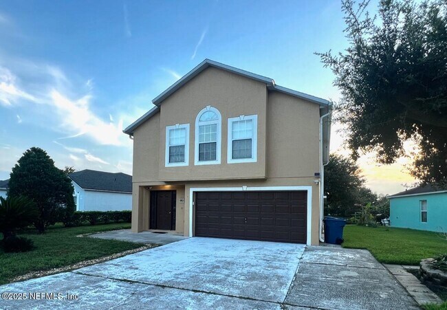 Foto del edificio - 47 Reeding Ridge Dr W