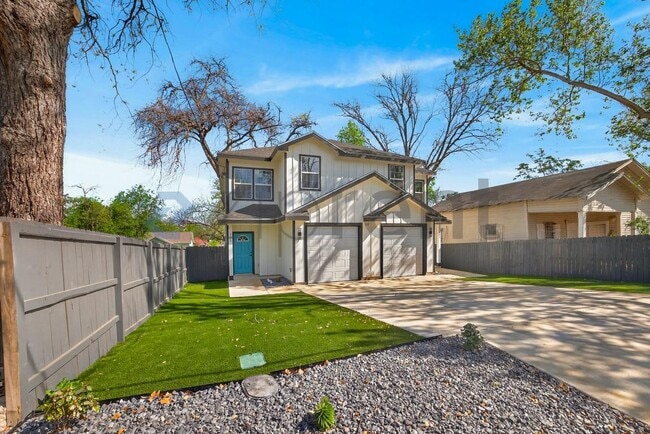 Foto del edificio - 113 Anderson Ave