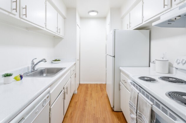 Building Photo - Dearborn View Apartments - Inkster, MI