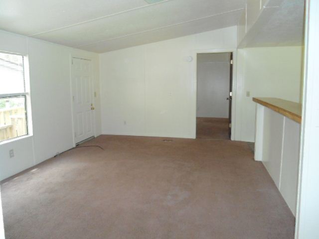 Building Photo - 773 Highland Dr