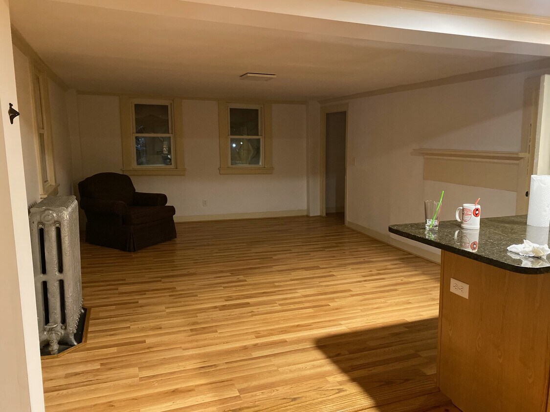 Foto del edificio - 32 Elm Ct