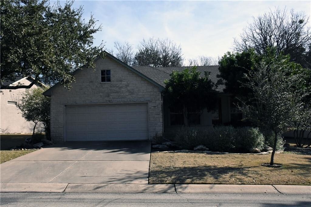 Primary Photo - 108 Larkspur Ln