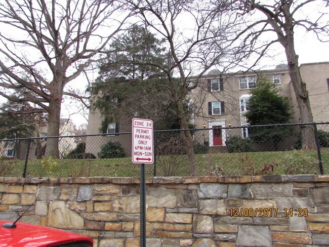 Foto del edificio - 808 S Arlington Mill Dr