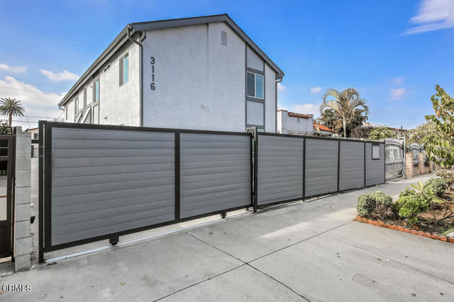 Primary Photo - 3116 Casitas Ave