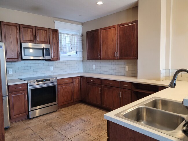 Foto del edificio - 3210 Main St