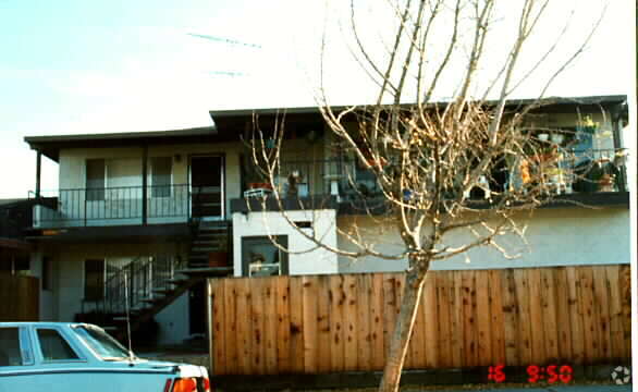Foto del edificio - 4434 Moorpark Ave