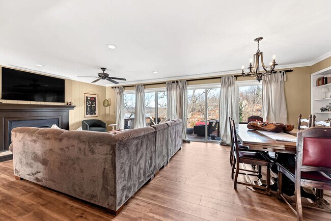Foto del edificio - 12208 Blueberry Ln