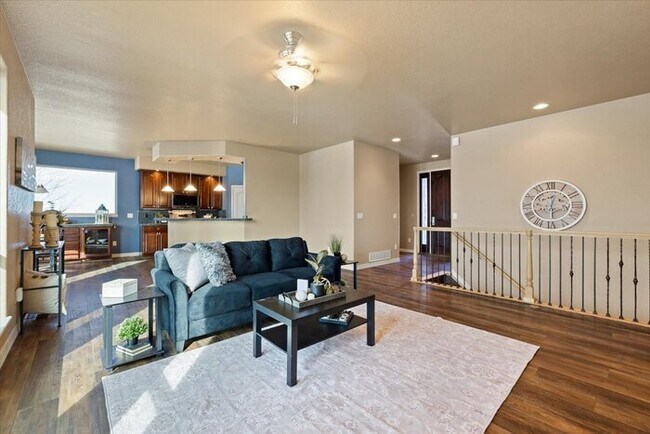 Building Photo - 7436 Sandia Way
