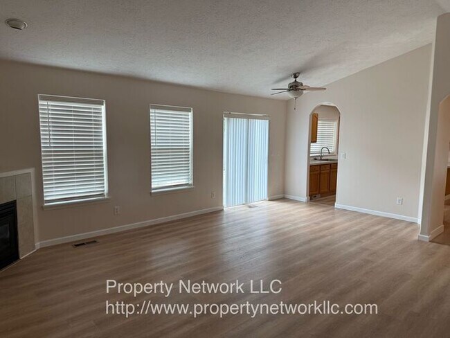 Building Photo - Wonderful Gresham 3 Bedroom Home