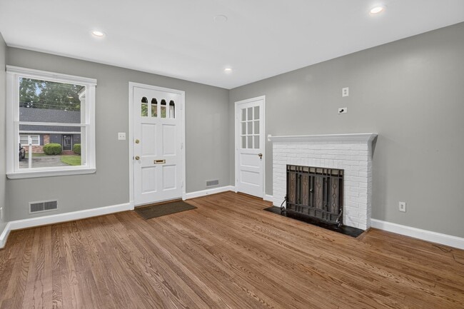 Photo - 9315 Linden Ave (Bethesda, MD) House