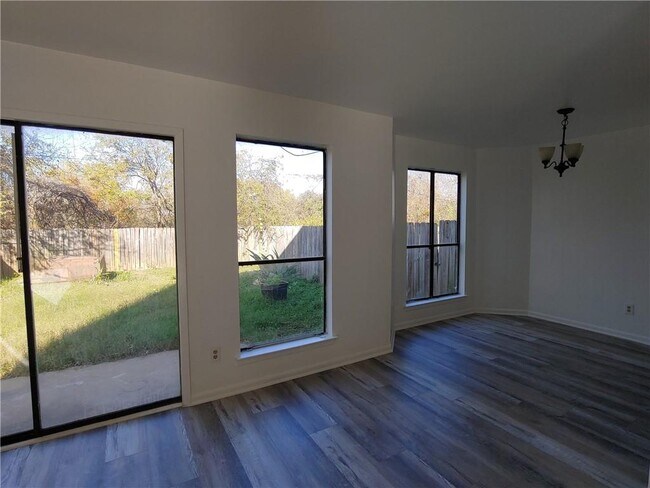Building Photo - 13353 Water Oak Ln