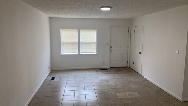 Foto del edificio - 3939 Prescott Ave