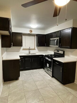Building Photo - 3307 Highland Ave