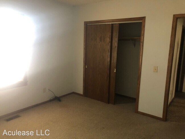 Foto del edificio - 2 br, 1 bath House - 221 Blaine