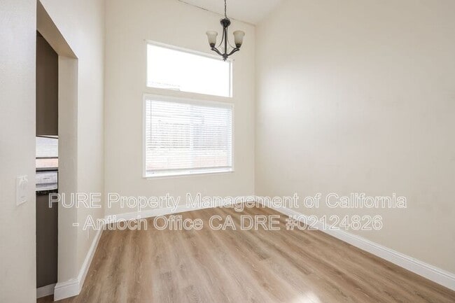 Building Photo - 2332 Weston Ct