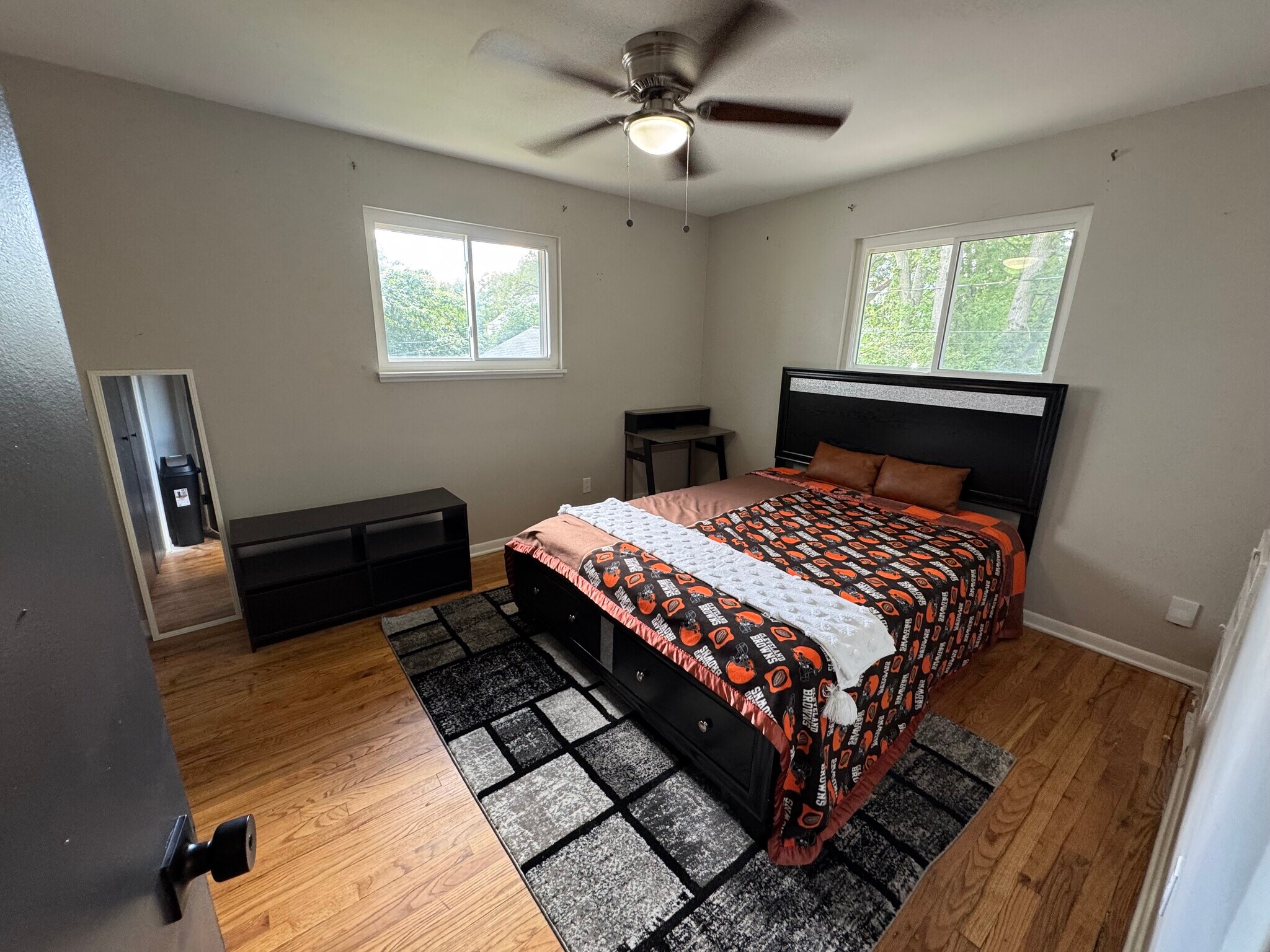 3012 Ludlow Rd Cleveland, OH 44120 – C Suite