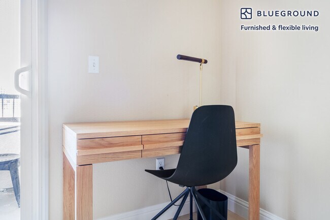 Foto del edificio - 3585 Agate Dr