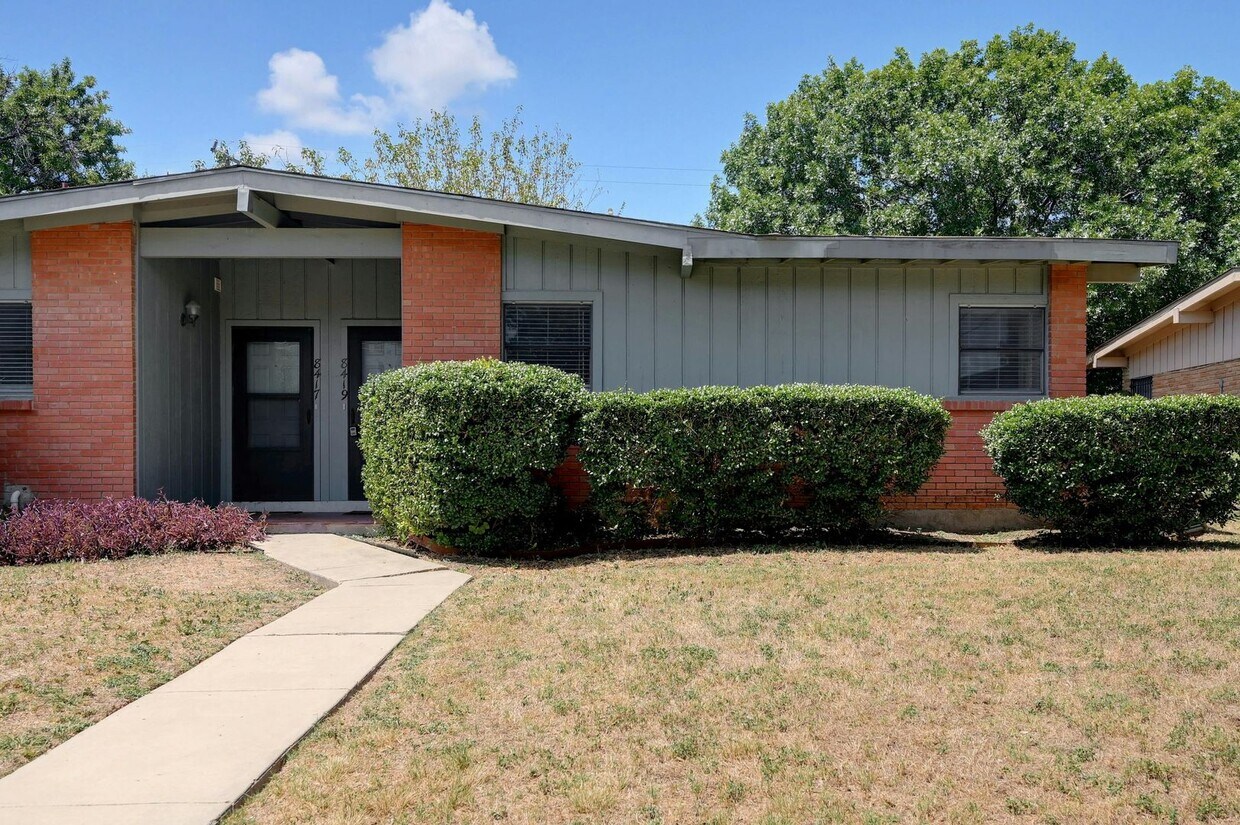 Primary Photo - ALAMO HEIGHTS I.S.D. DUPLEX