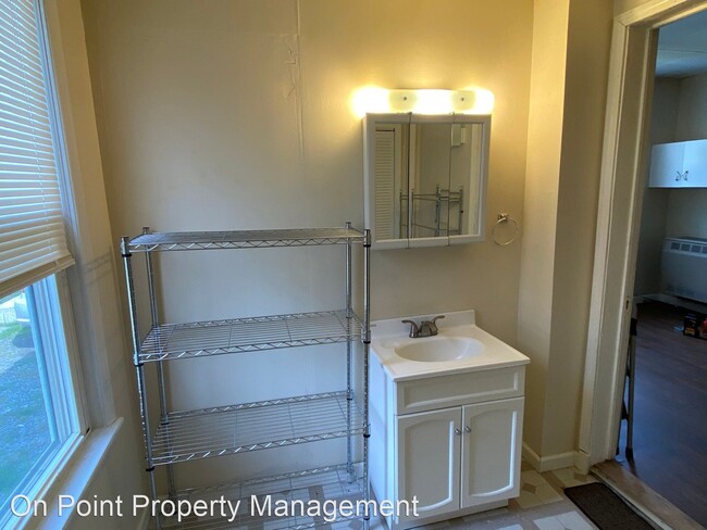 Foto del edificio - 1 br, 1 bath House - 4 1/2 North 6th St.