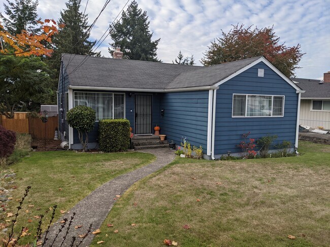 Building Photo - 7820 S Asotin St