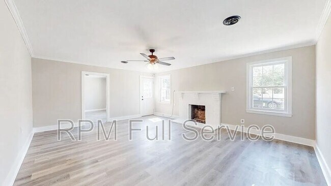 Foto del edificio - 246 E Woodrow St