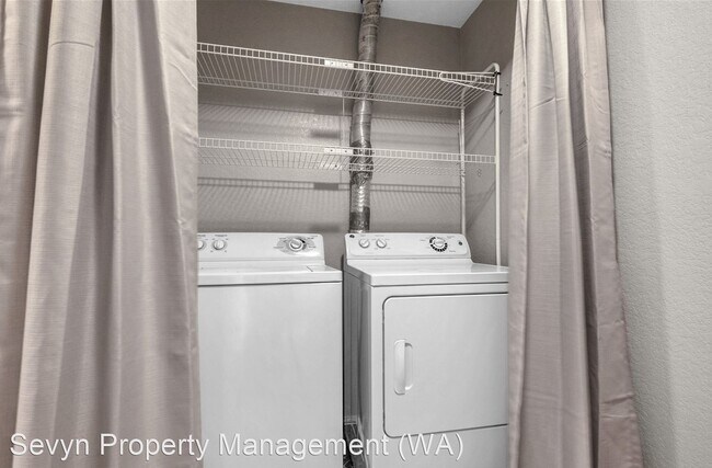 Building Photo - 2 br, 1.5 bath House - 20610 60th Ave W. U...