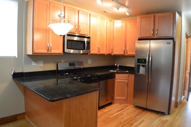 Foto del edificio - 4446 W Walton St
