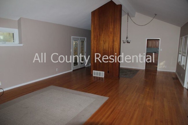 Building Photo - 1457 Meetinghouse Rd