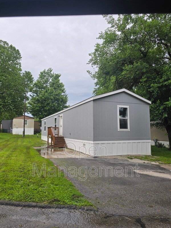 Building Photo - 4511 Dirt Rd