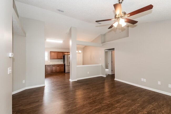 Building Photo - 1821 Sheraton Lakes Cir