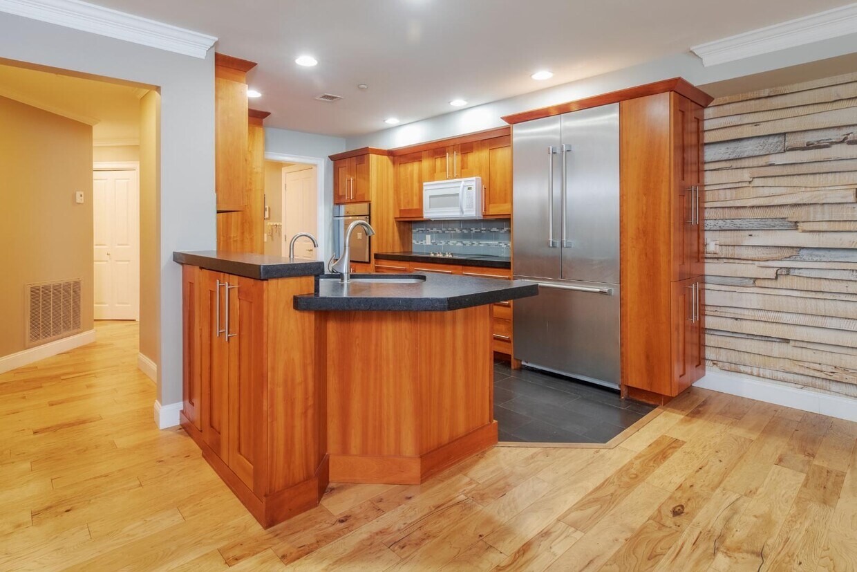 Foto principal - 437 Winnacunnet Rd