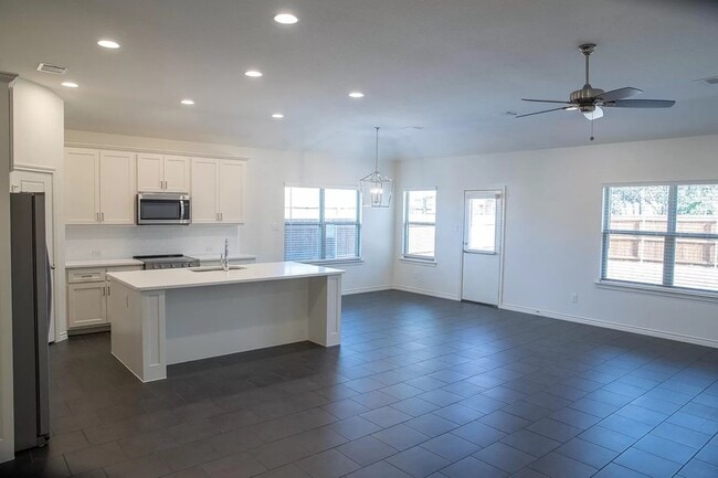 Foto del edificio - 2925 Gordon Ave