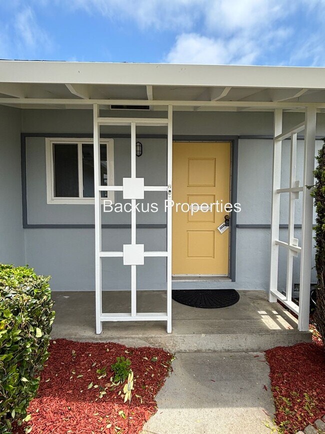Foto del edificio - Three bedroom North Salinas Home on Linwoo...