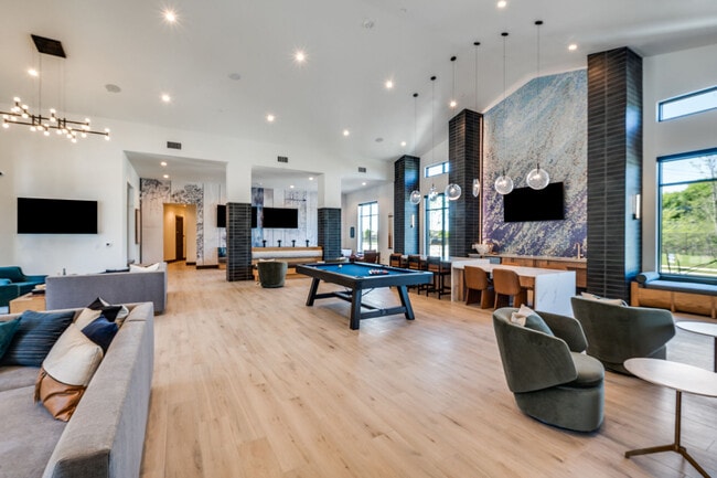 Building Photo - Jefferson Lakehaven
