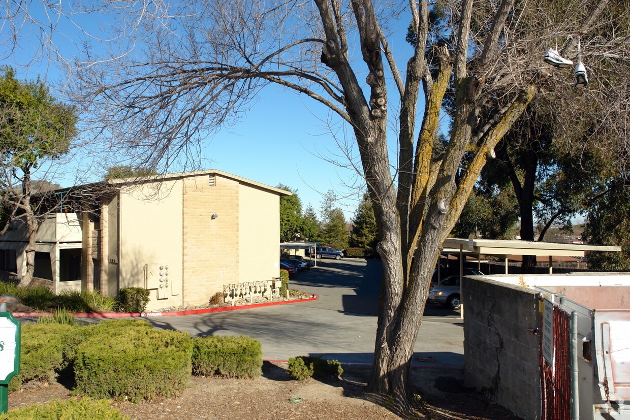 The Willows Apartments in Vacaville, CA