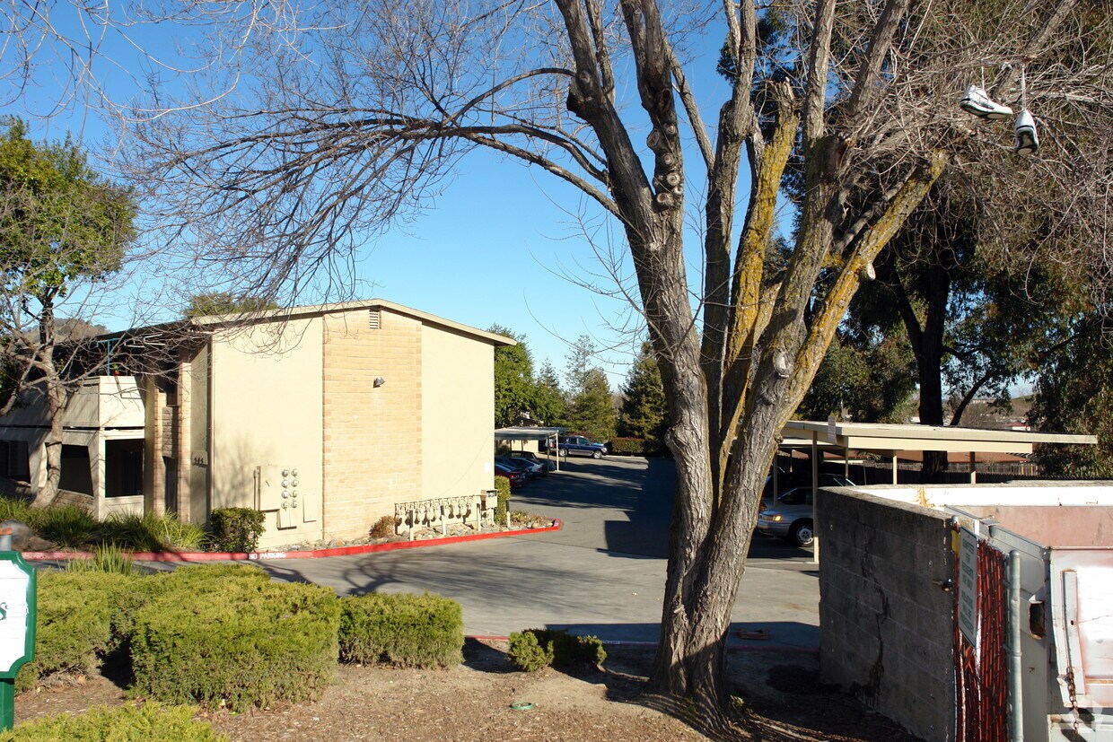 The Willows Apartments in Vacaville, CA