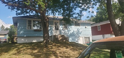 Building Photo - 5231 7th St NE