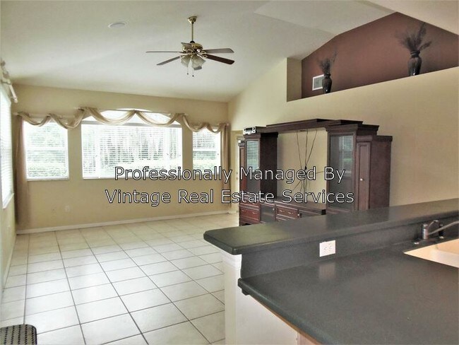 Building Photo - 4611 River Overlook Dr