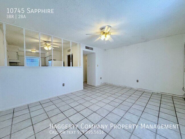 Foto del edificio - 10745 Sapphire-